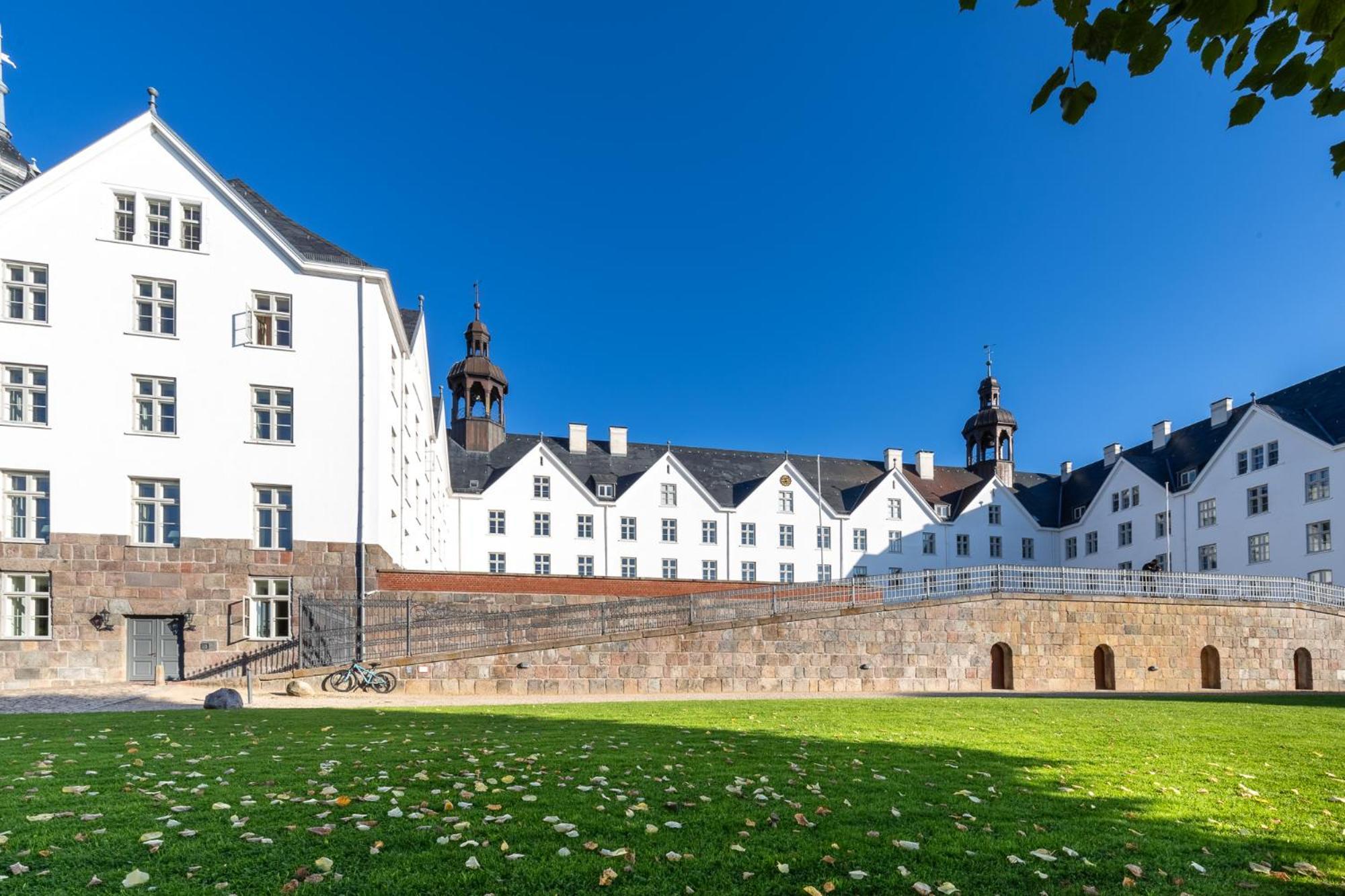 Apartment Mooi: Modernes Am Grossen Ploener - Netflix Ploen